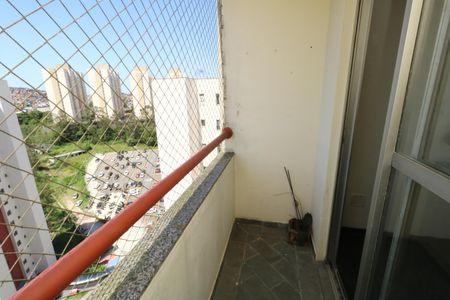 Apartamento à venda com 2 quartos, 54m² em Jardim do Estádio, Santo André