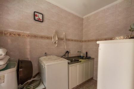 Casa à venda com 300m², 3 quartos e 4 vagasÁrea de Serviço