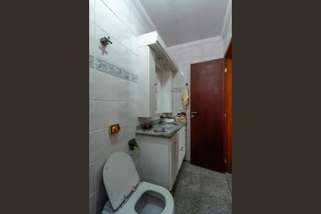 Casa à venda com 300m², 3 quartos e 4 vagasBanheiro da Suíte