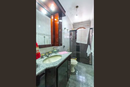 Casa à venda com 300m², 3 quartos e 4 vagasBanheiro Social