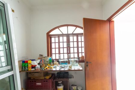 Casa à venda com 300m², 3 quartos e 4 vagasQuarto de Serviço