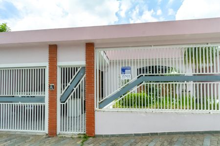 Casa à venda com 300m², 3 quartos e 4 vagasFachada