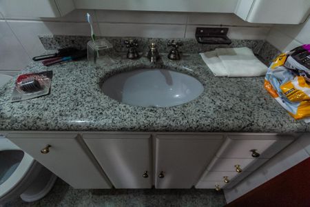 Casa à venda com 300m², 3 quartos e 4 vagasBanheiro da Suíte