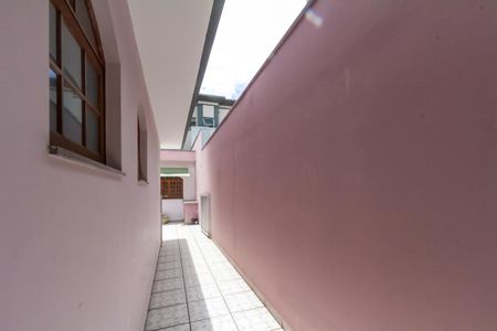 Casa à venda com 300m², 3 quartos e 4 vagasCorredor Lateral