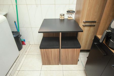 Apartamento para alugar com 58m², 2 quartos e 2 vagasCozinha