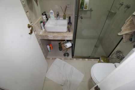 Apartamento à venda com 78m², 3 quartos e 2 vagasBanheiro