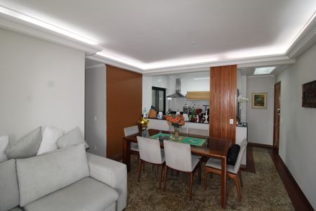 Apartamento à venda com 78m², 3 quartos e 2 vagasSala / Cozinha
