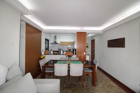 Apartamento à venda com 78m², 3 quartos e 2 vagasSala / Cozinha