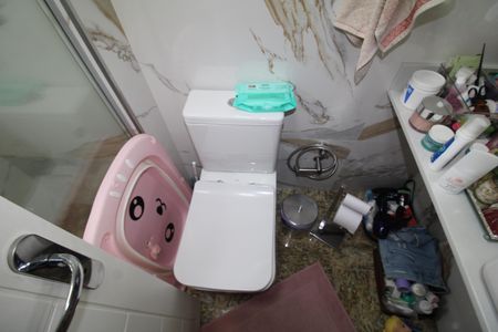 Apartamento à venda com 78m², 3 quartos e 2 vagasQuarto 2 - Banheiro