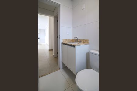 Apartamento para alugar com 75m², 2 quartos e 2 vagasBanheiro
