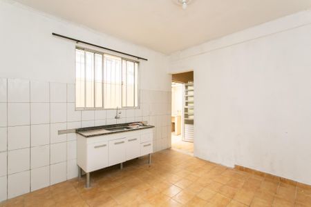 Casa para alugar com 150m², 2 quartos e 2 vagasCozinha 