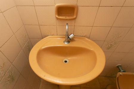 Casa para alugar com 150m², 2 quartos e 2 vagasBanheiro 