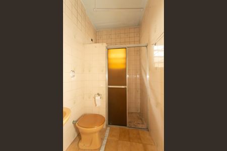 Casa para alugar com 150m², 2 quartos e 2 vagasBanheiro 