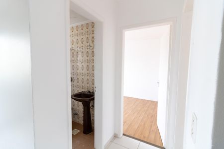 Corredor de apartamento à venda com 2 quartos, 67m² em Cristal, Porto Alegre