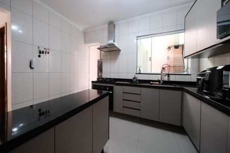 Casa de condomínio à venda com 74m², 2 quartos e 2 vagasCozinha e Área de Serviço