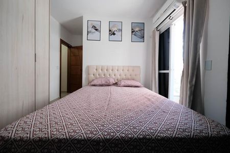 Casa de condomínio à venda com 74m², 2 quartos e 2 vagasSuíte 1