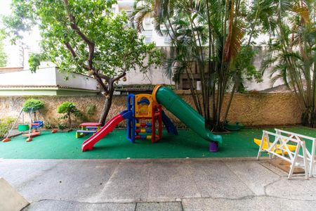 Apartamento à venda com 74m², 2 quartos e 1 vagaÁrea comum