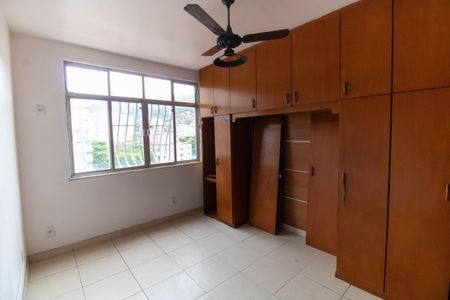 Apartamento à venda com 74m², 2 quartos e 1 vagaQuarto 2