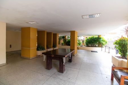 Apartamento à venda com 74m², 2 quartos e 1 vagaÁrea comum