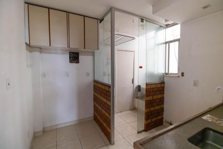 Apartamento à venda com 74m², 2 quartos e 1 vagaCozinha e Área de Serviço