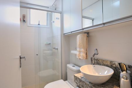 Banheiro da Suíte de apartamento à venda com 3 quartos, 75m² em Serra, Belo Horizonte