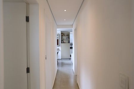 Apartamento à venda com 75m², 3 quartos e 2 vagasCorredor