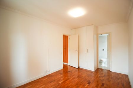 Apartamento à venda com 88m², 2 quartos e 2 vagasSuíte 