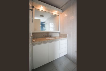 Apartamento à venda com 88m², 2 quartos e 2 vagasBanheiro da Suíte 