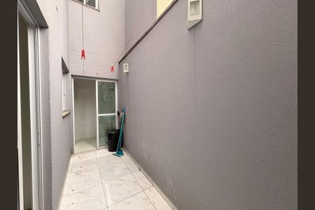 Apartamento para alugar com 54m², 2 quartos e 1 vagaÁrea de Serviço / área privativa 