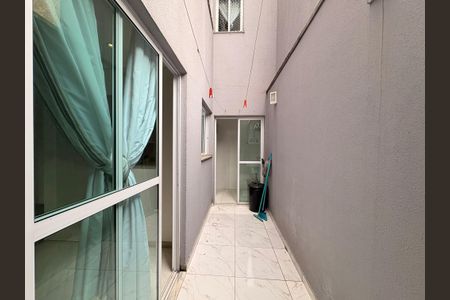 Apartamento para alugar com 54m², 2 quartos e 1 vagaÁrea de Serviço / área privativa 