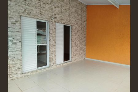 Casa à venda com 132m², 3 quartos e 3 vagas