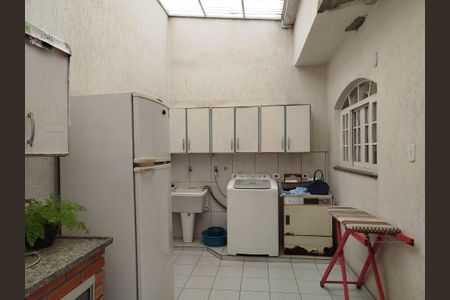 Casa à venda com 132m², 3 quartos e 3 vagas