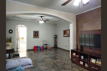 Casa à venda com 132m², 3 quartos e 3 vagas