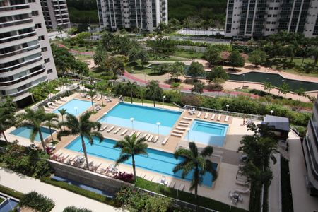 Apartamento para alugar com 157m², 2 quartos e 2 vagasÁrea Comum - Piscina