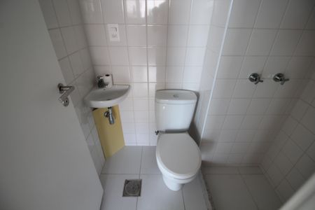 Apartamento para alugar com 157m², 2 quartos e 2 vagasBanheiro de Serviço