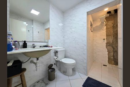 Apartamento à venda com 67m², 2 quartos e 1 vaga Apartamento à venda com 67m², 2 quartos e 1 vagaBanheiro da Suíte