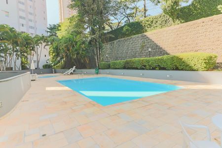 Apartamento à venda com 72m², 3 quartos e 1 vagaÁrea comum - Piscina