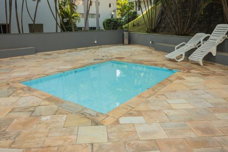 Apartamento à venda com 72m², 3 quartos e 1 vagaÁrea comum - Piscina