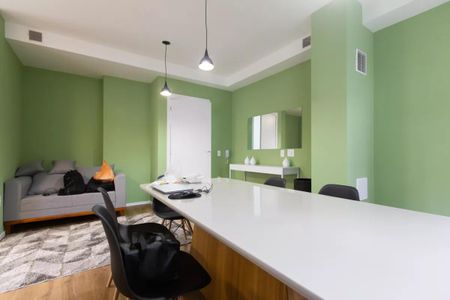 Studio para alugar com 24m², 1 quarto e sem vaga Studio para alugar com 24m², 1 quarto e sem vagaÁrea comum - Salão de festas