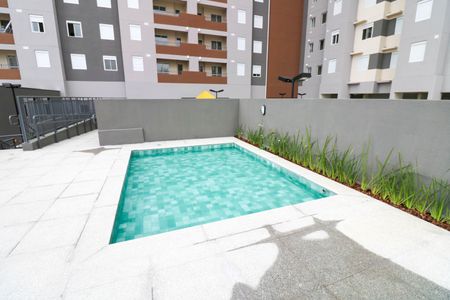 Apartamento para alugar com 37m², 2 quartos e sem vagaÁrea comum - Piscina