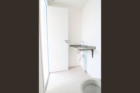 Apartamento para alugar com 37m², 2 quartos e sem vagaBanheiro