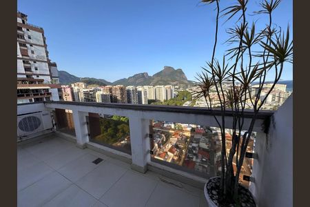 Apartamento à venda com 240m², 3 quartos e 3 vagas