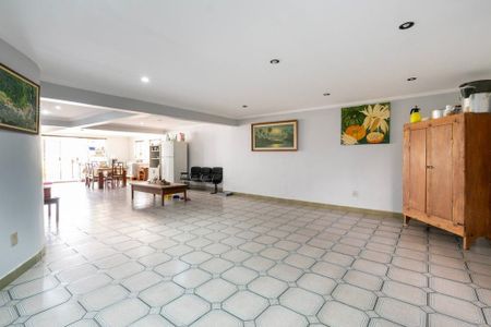 Casa à venda com 5 quartos, 270m² em Jardim Bonfiglioli, São Paulo