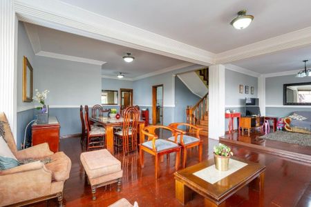 Casa à venda com 5 quartos, 270m² em Jardim Bonfiglioli, São Paulo