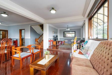 Casa à venda com 5 quartos, 270m² em Jardim Bonfiglioli, São Paulo