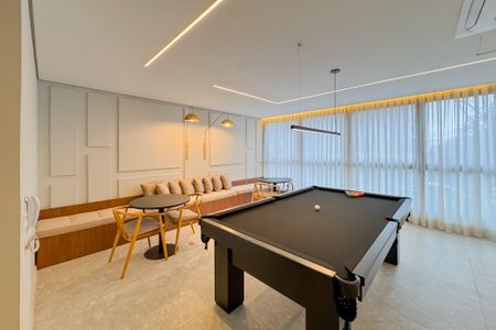 Apartamento à venda com 72m², 2 quartos e 1 vaga Apartamento à venda com 72m², 2 quartos e 1 vagaSalão de jogos