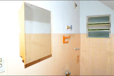 Apartamento para alugar com 99m², 2 quartos e sem vagaBanheiro Corredor