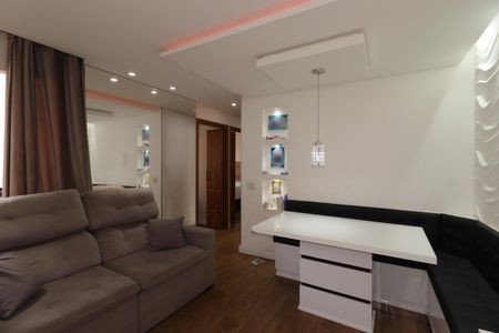 Sala de apartamento para alugar com 2 quartos, 50m² em Jardim Alzira Franco, Santo André