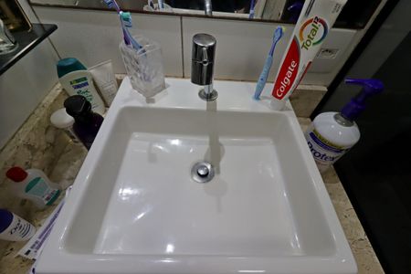 Apartamento para alugar com 50m², 2 quartos e 1 vagaBanheiro - Pia