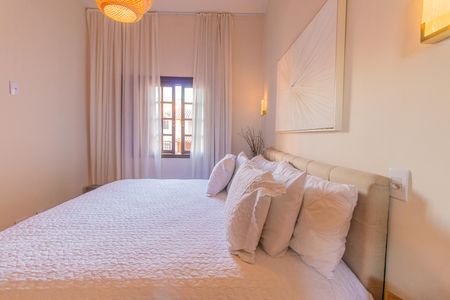 Casa de condomínio para alugar com 220m², 3 quartos e 2 vagas Casa de condomínio para alugar com 220m², 3 quartos e 2 vagasQuarto 1 - Suíte